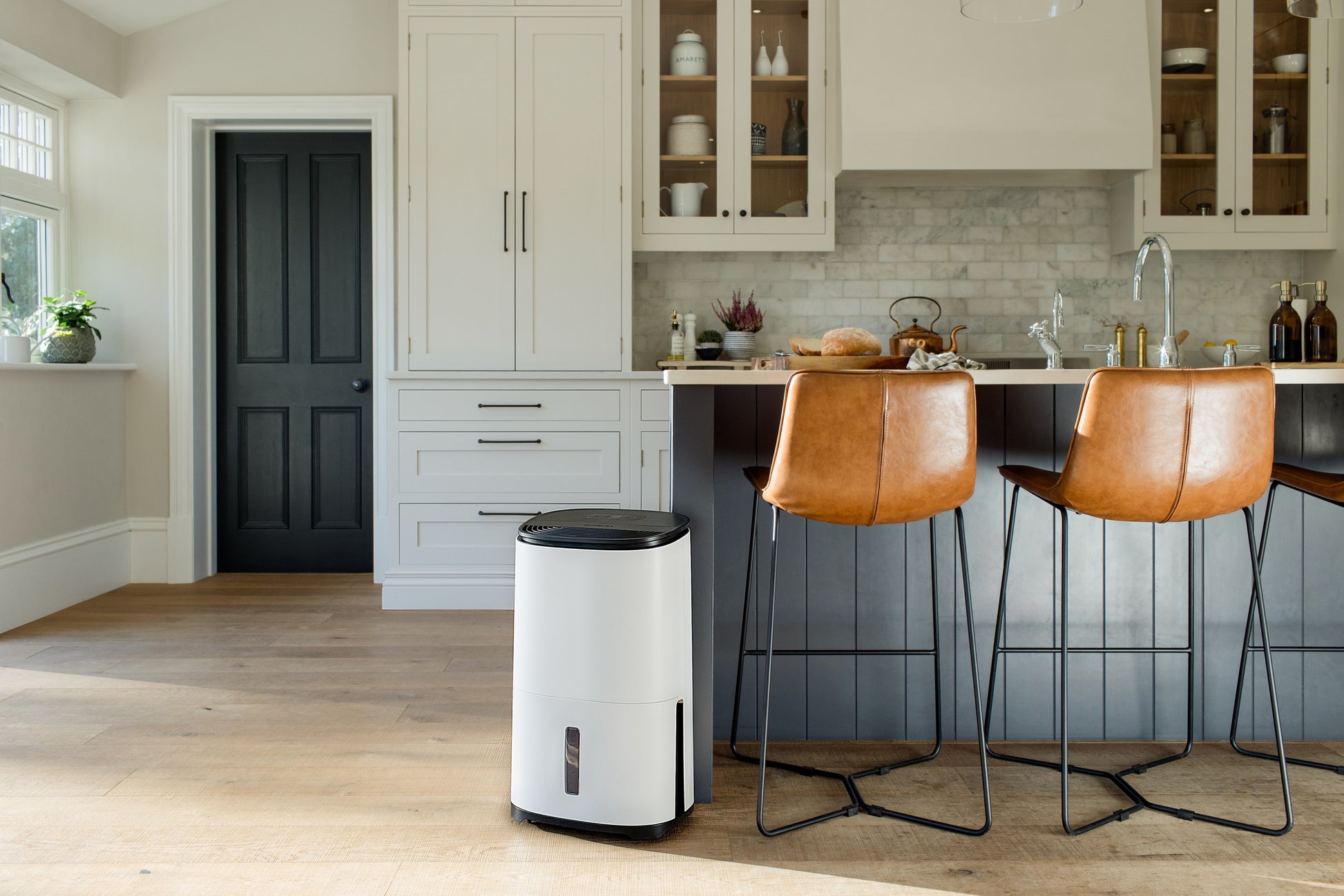 Meaco Arete® One 20L Luftentfeuchter mit 4 Betriebsstufen und 2 Ventilationsstufen für optimale Raumluftqualität.