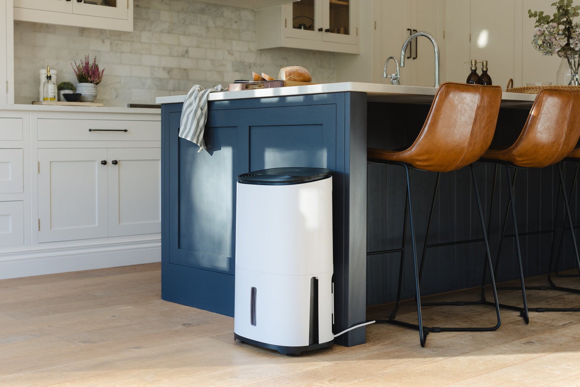 Meaco Arete One 25L Luftentfeuchter mit HEPA-Filter, 25 l/24h Entfeuchtungsleistung, leise und mobil auf Rollen.