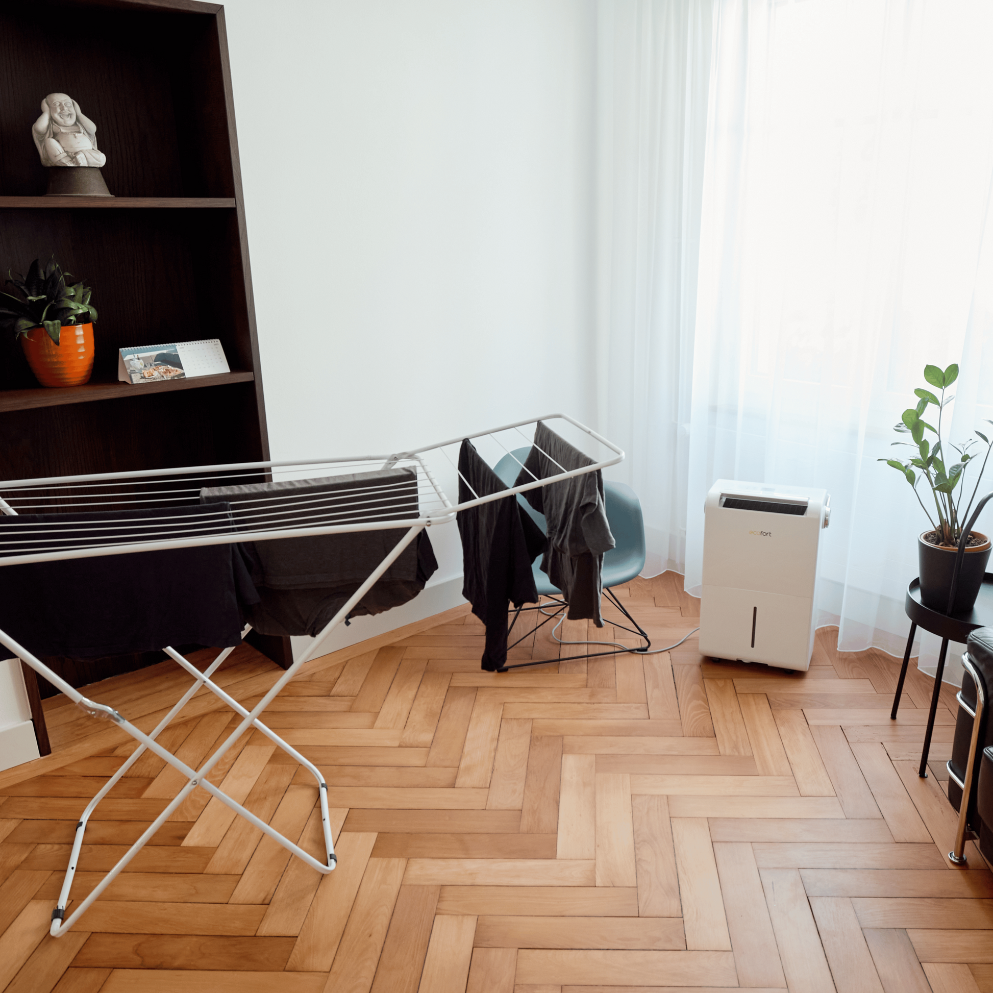 ecoQ DryAir 35L Energy Saver Luftentfeuchter mit Hygrostat, 4 Betriebsstufen und Wassertank von 6l.