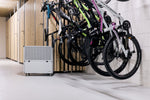 ecodry 925 Luftentfeuchter mit 4 stabilen Lenkrollen und robustem Metallgehäuse, ideal für bis zu 200 m².