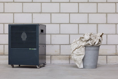 ecodry CaveMaster Granitgrau Luftentfeuchter mit 10.2 l/24h Entfeuchtungsleistung und 6 l Behältervolumen.