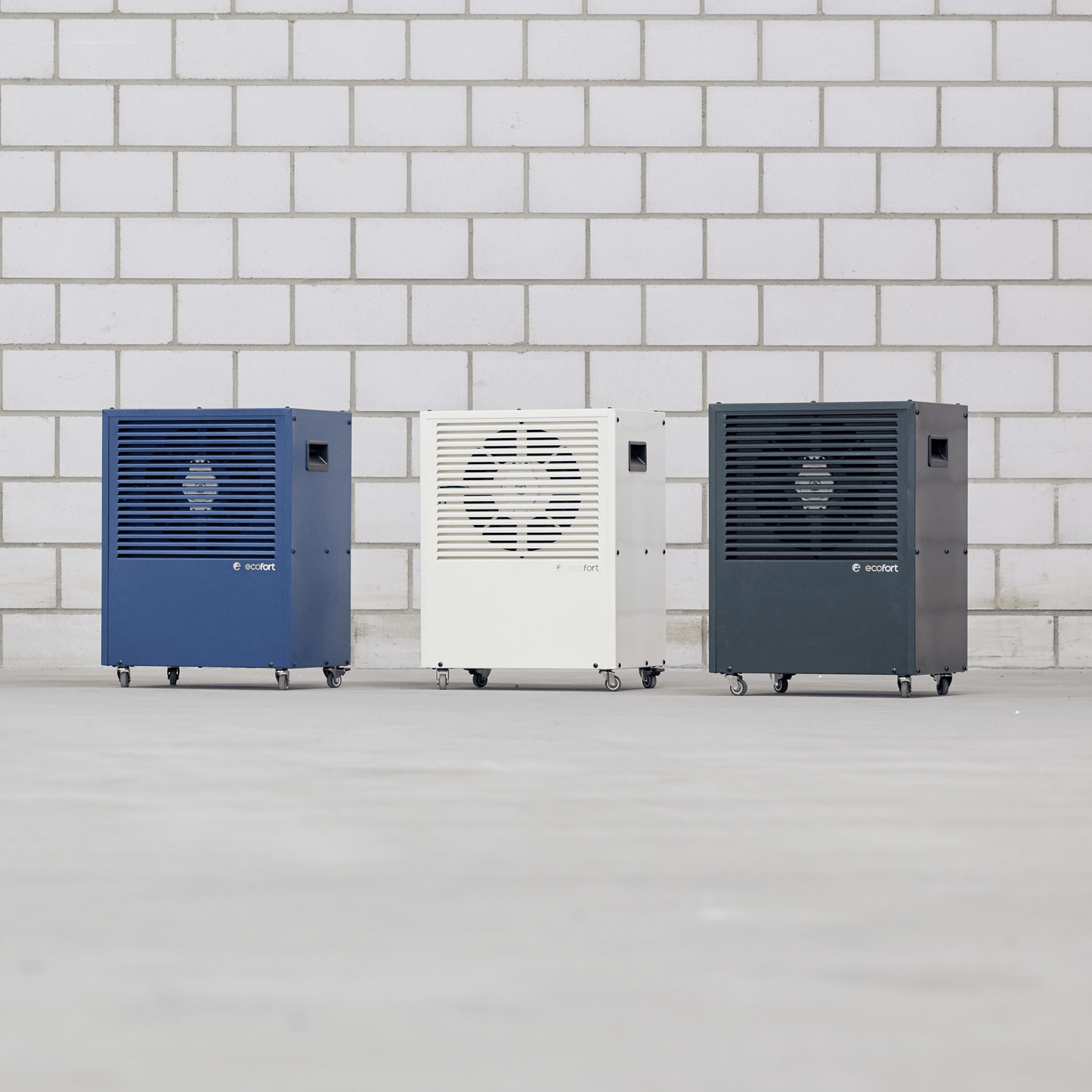 Der ecodry CaveMaster in Oyster White reguliert Feuchtigkeit perfekt im Weinkeller. Hochwertig, elegant und extrem leise im Betrieb.