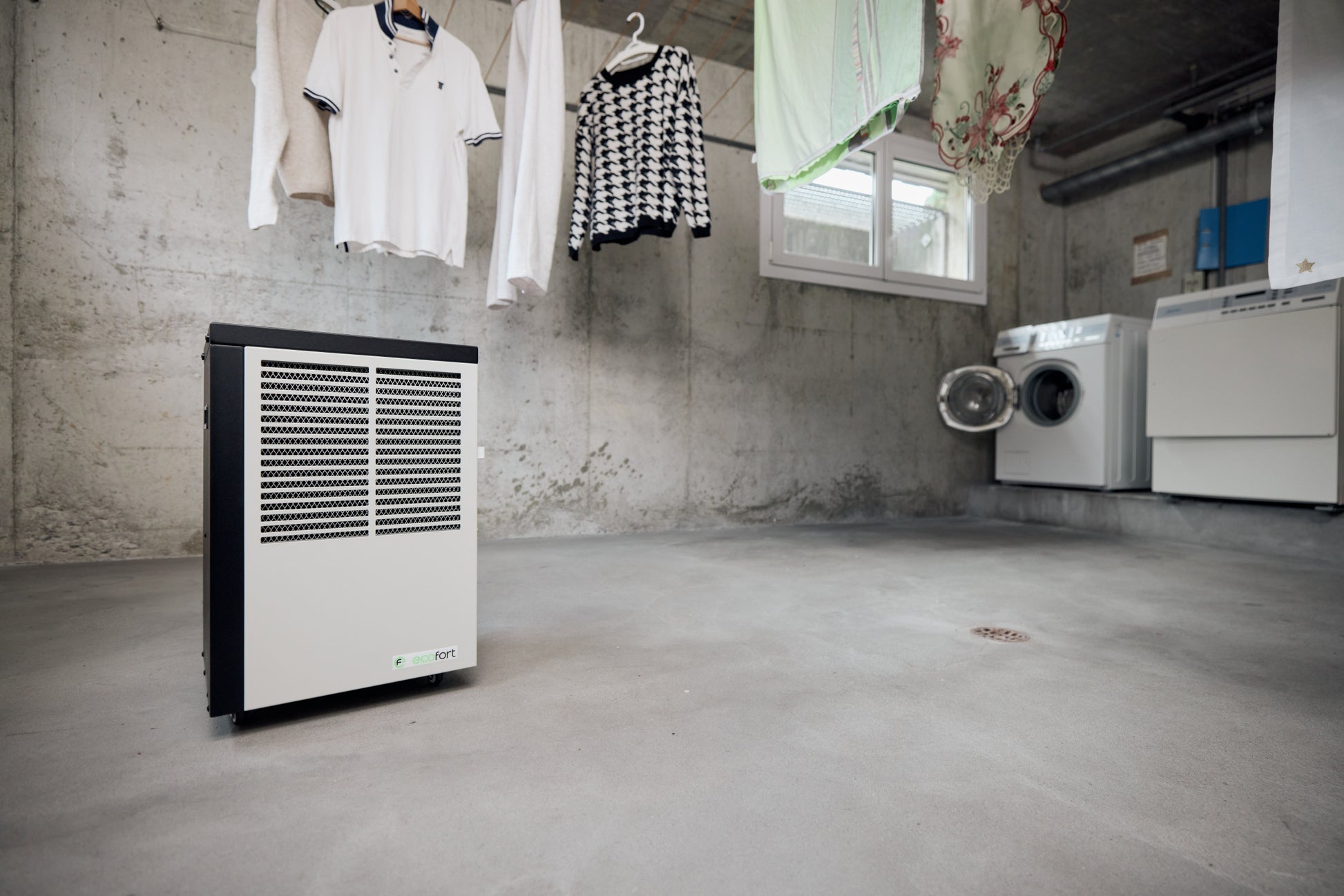 ecodry Neptun Wäschetrockner in creamy white für bis zu 20 m² trocknen mit mobil und Hygrostat-Steuerung.