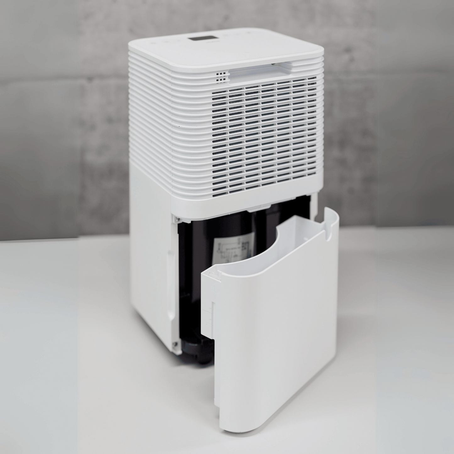 ecoQ DryAir 12L Essential – dein täglicher Helfer gegen Feuchtigkeit. Platzsparend, leise im Betrieb und energiesparend.