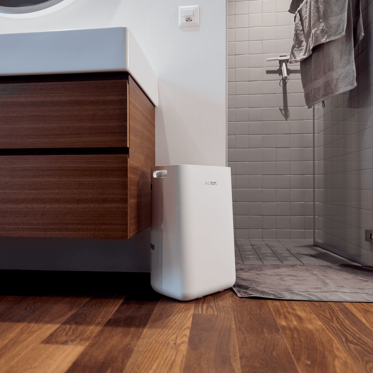 Der ecoQ DryAir 13L Energy Saver sorgt für gesundes Raumklima – ultraleise, stromsparend und perfekt für kleine bis mittlere Räume.