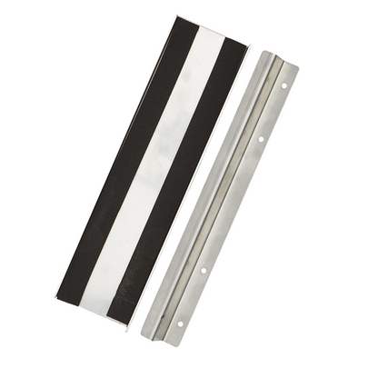 Stabile Wandhalterung aus Aluminium für Meaco DD8L Entfeuchter zur sicheren Wandmontage.